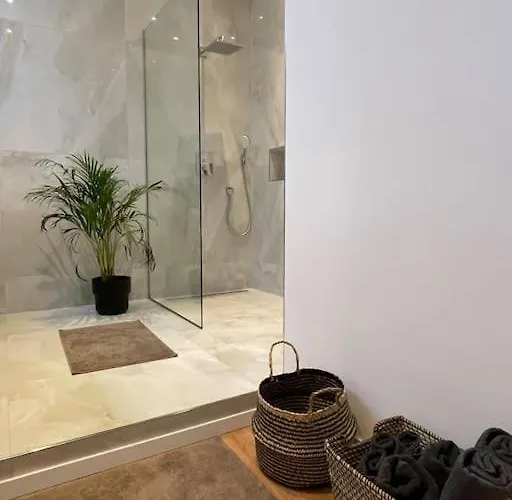 Lägenhet Einzigartiges & Schones Wohnen Im